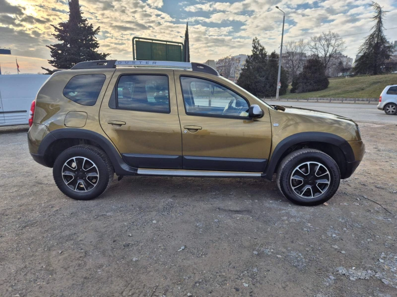 Dacia Duster 1.2i 99000км!!!, снимка 6 - Автомобили и джипове - 48770391