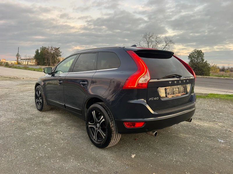 Volvo XC60 AWD 3.2i - 238 к.с / АВТОМАТИК / ПАНОРАМА / ЛЕД, снимка 7 - Автомобили и джипове - 52681460