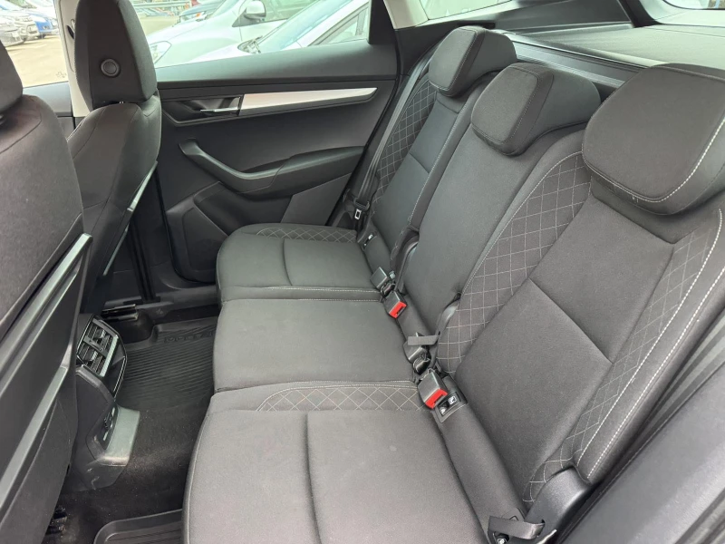Skoda Karoq, снимка 9 - Автомобили и джипове - 52797364