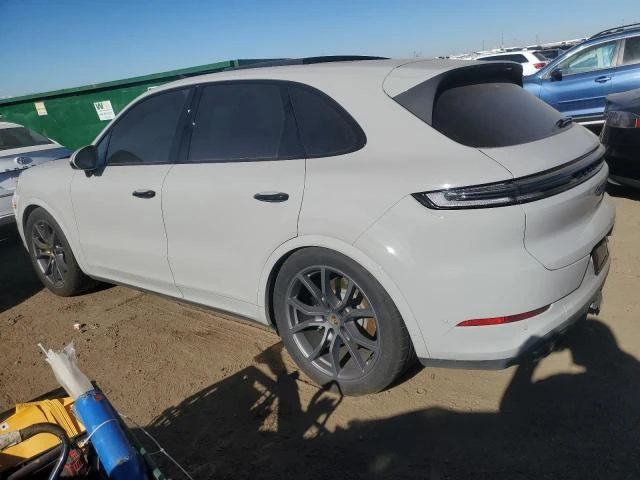 Porsche Cayenne 4.0L 8 All wheel drive, снимка 2 - Автомобили и джипове - 49213709