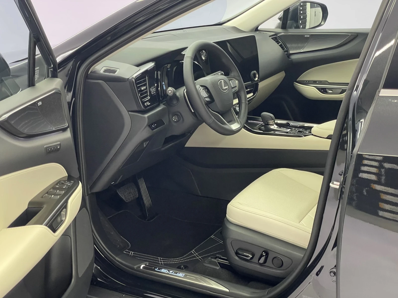 Lexus NX 450  - изображение 6