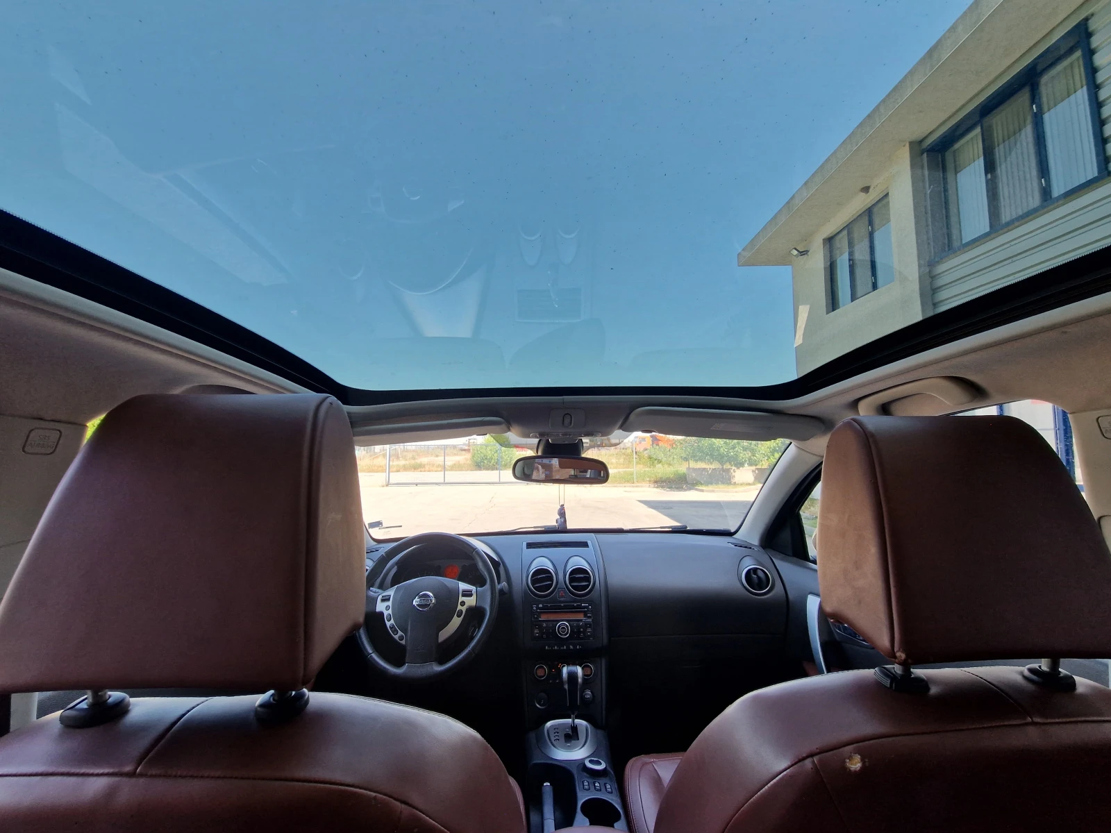 Nissan Qashqai 2.0/4X4/keyless/Panorama.TOP - изображение 9
