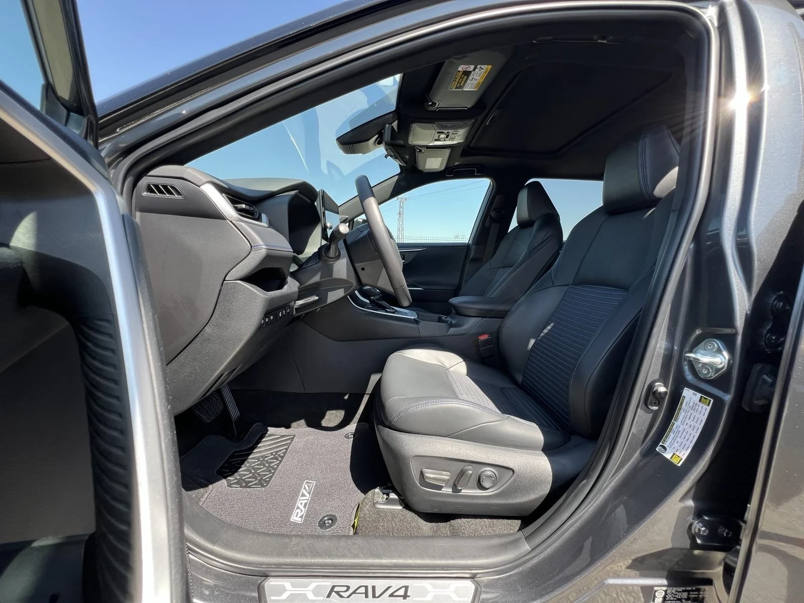 Toyota Rav4 2.5- Hybrid - изображение 6