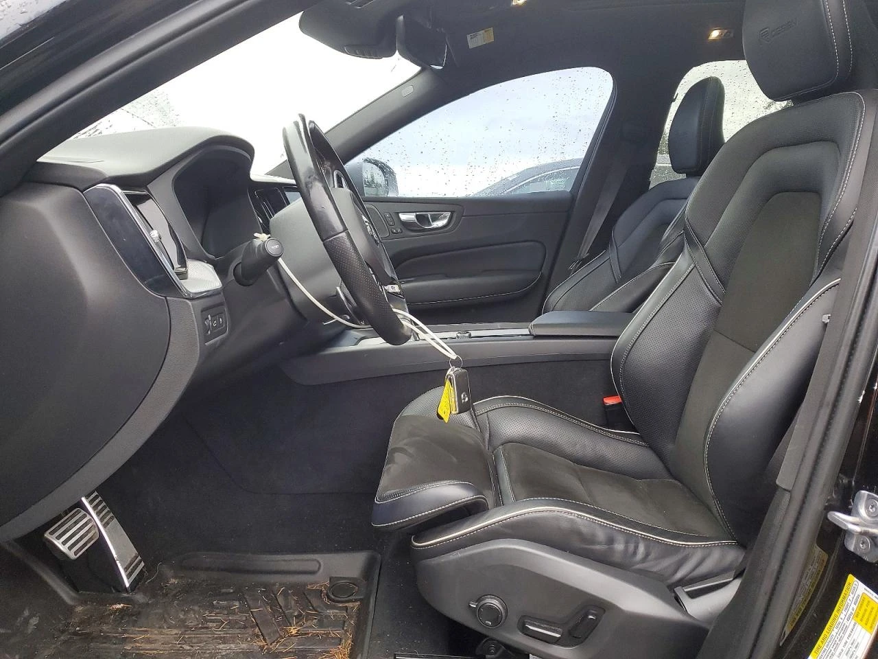 Volvo XC60 * T8* R-DESIGN*  - изображение 10