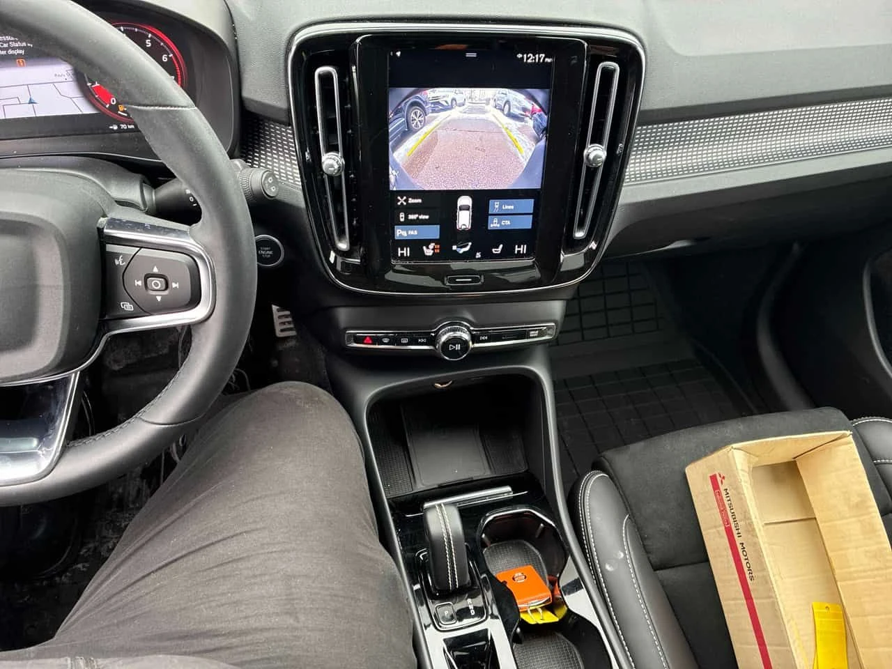 Volvo XC40 R Design  CARFAX, снимка 9 - Автомобили и джипове - 54312213