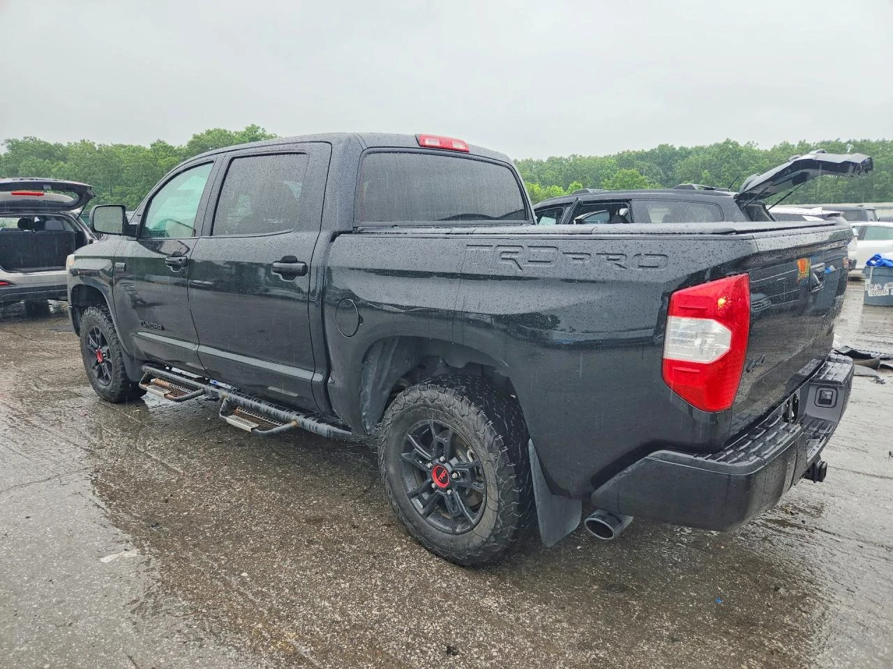 Toyota Tundra 5.7l Trd Pro, снимка 2 - Автомобили и джипове - 54883330