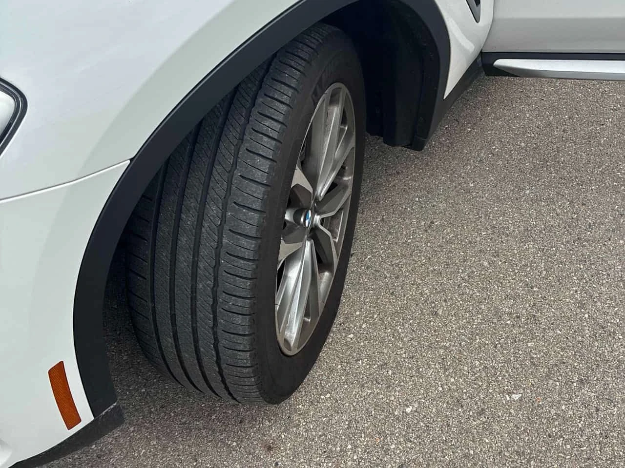 BMW X3 xDrive30i/CARFAX/ПОДГРЕВ/ПАНОРАМА/КЛИП НА МОТОРА, снимка 15 - Автомобили и джипове - 55213571