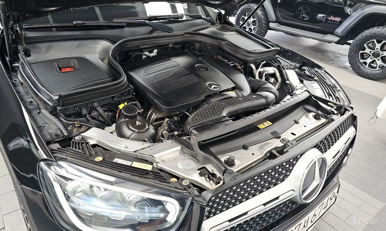 Mercedes-Benz GLC 300 COUPE* AMG* LINE* ХЕДЪП* LANE* ASSIST* 360КАМЕРА* , снимка 17 - Автомобили и джипове - 55310885