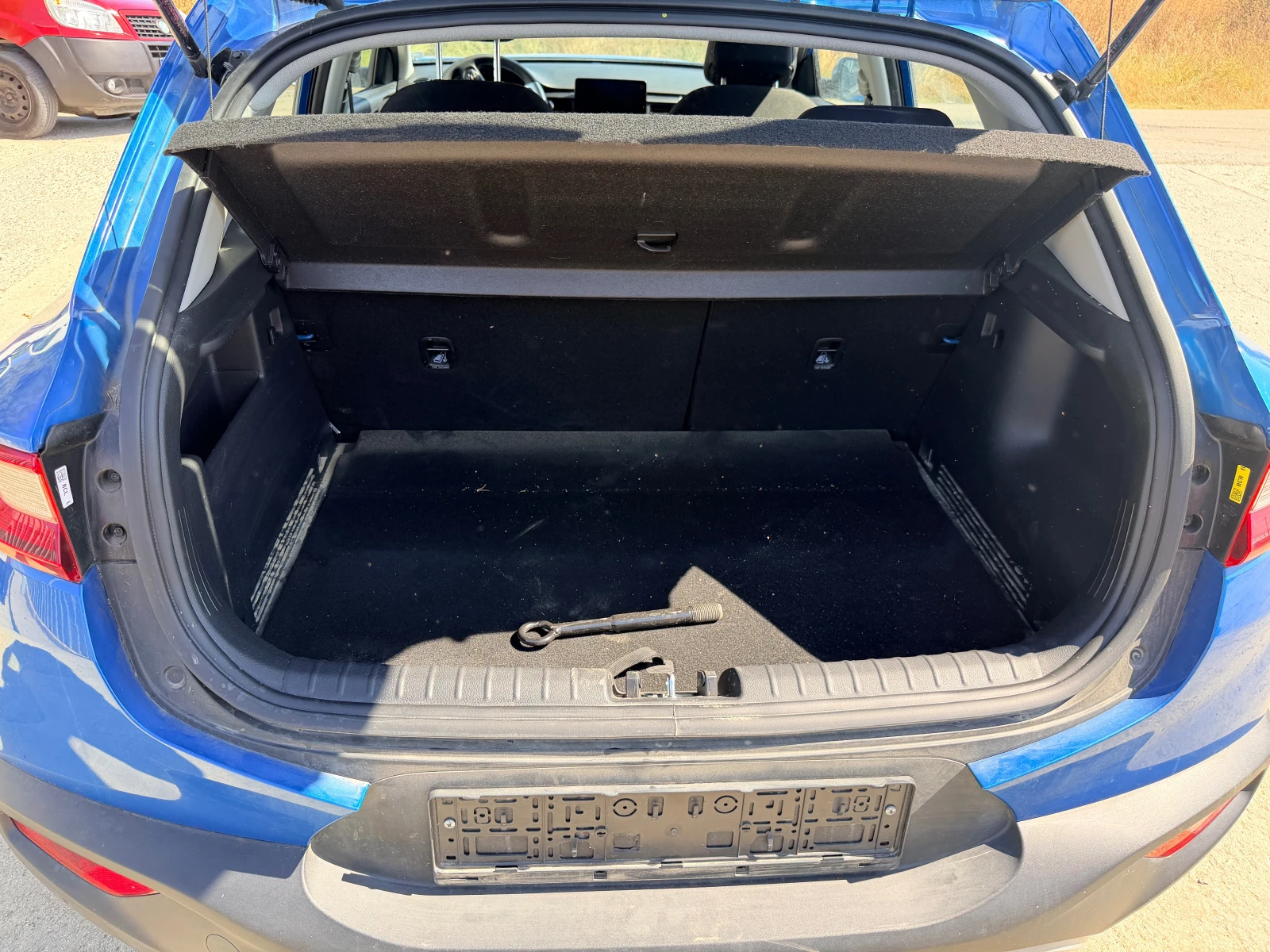 Kia Stonic 1.2 CVVT, снимка 12 - Автомобили и джипове - 55767848