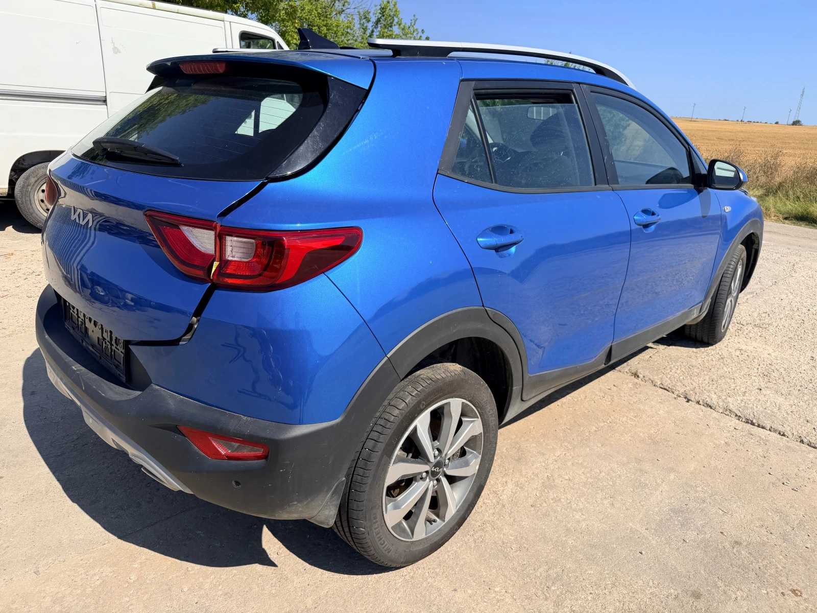 Kia Stonic 1.2 CVVT, снимка 8 - Автомобили и джипове - 55767848