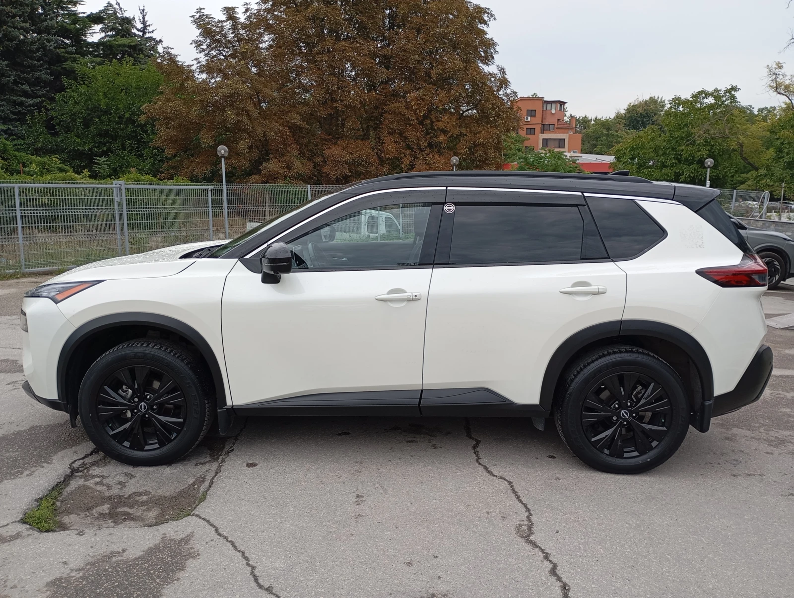 Nissan X-trail 1.5 CVT Tekna, снимка 2 - Автомобили и джипове - 55989211