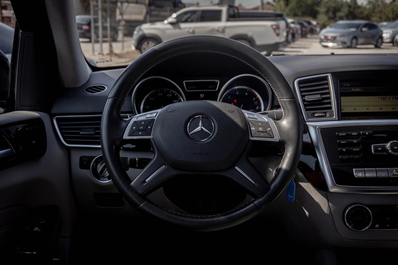Mercedes-Benz ML 350 CDI-4MATIC-ПЕРФЕКТЕН!, снимка 7 - Автомобили и джипове - 56117455