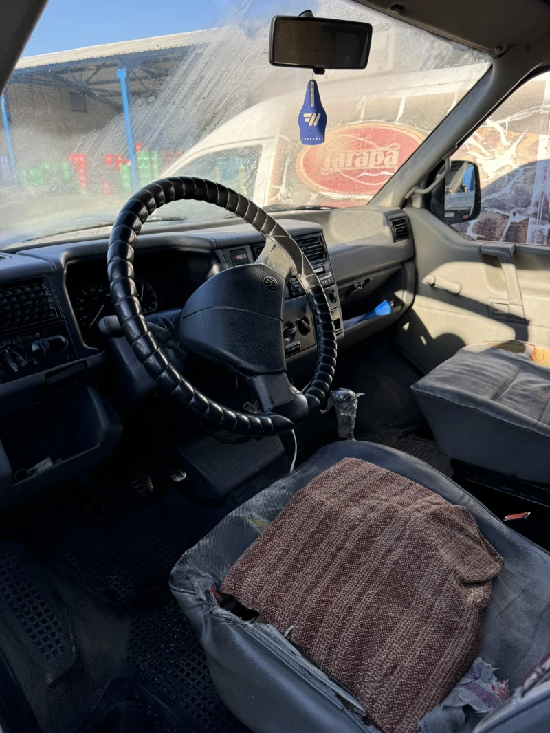 VW T4 Хладилен, снимка 5 - Бусове и автобуси - 48665672