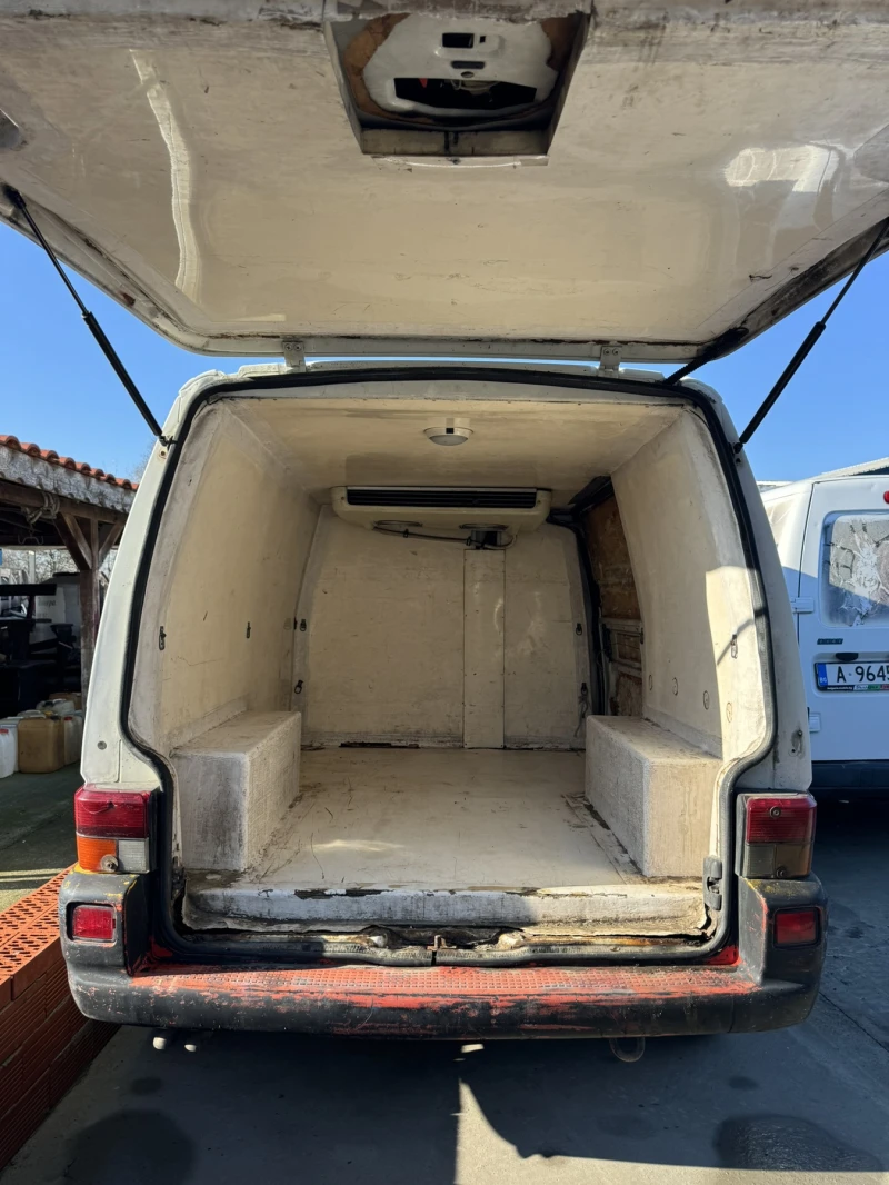 VW T4 Хладилен, снимка 6 - Бусове и автобуси - 48665672