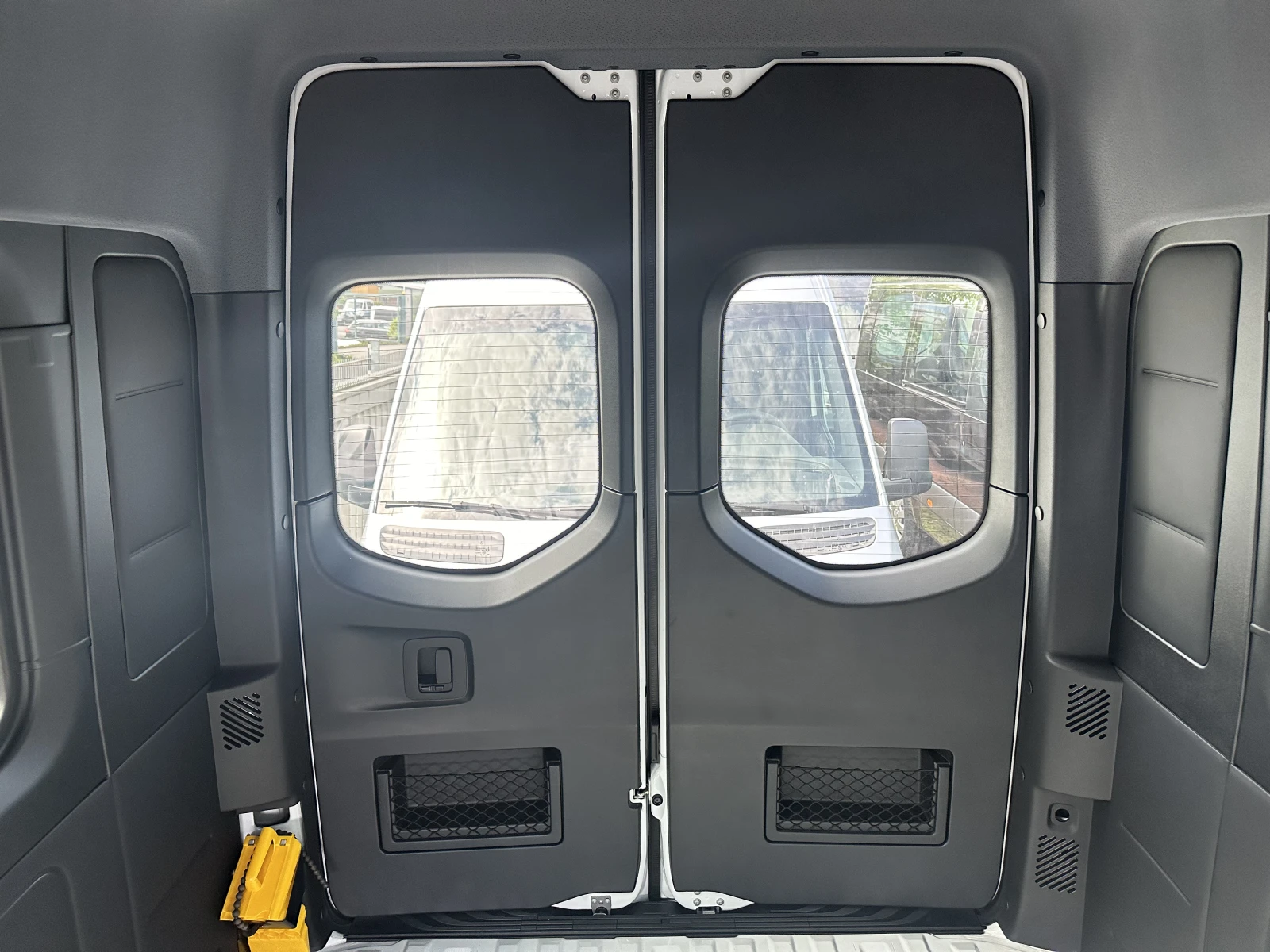 Mercedes-Benz Sprinter 517 Cdi - изображение 7