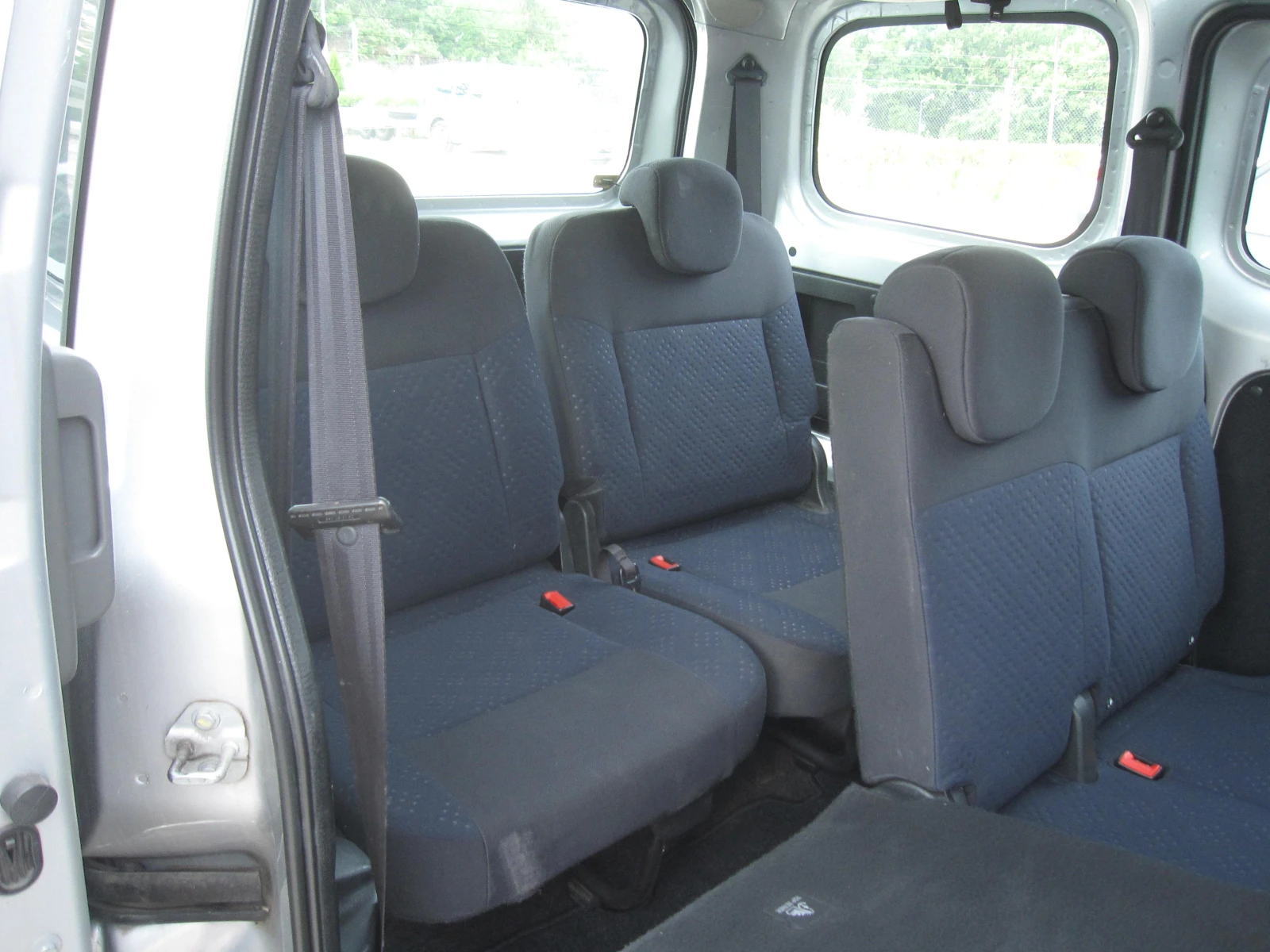 Nissan NV200 7места 1, 5dci, снимка 10 - Бусове и автобуси - 52249358
