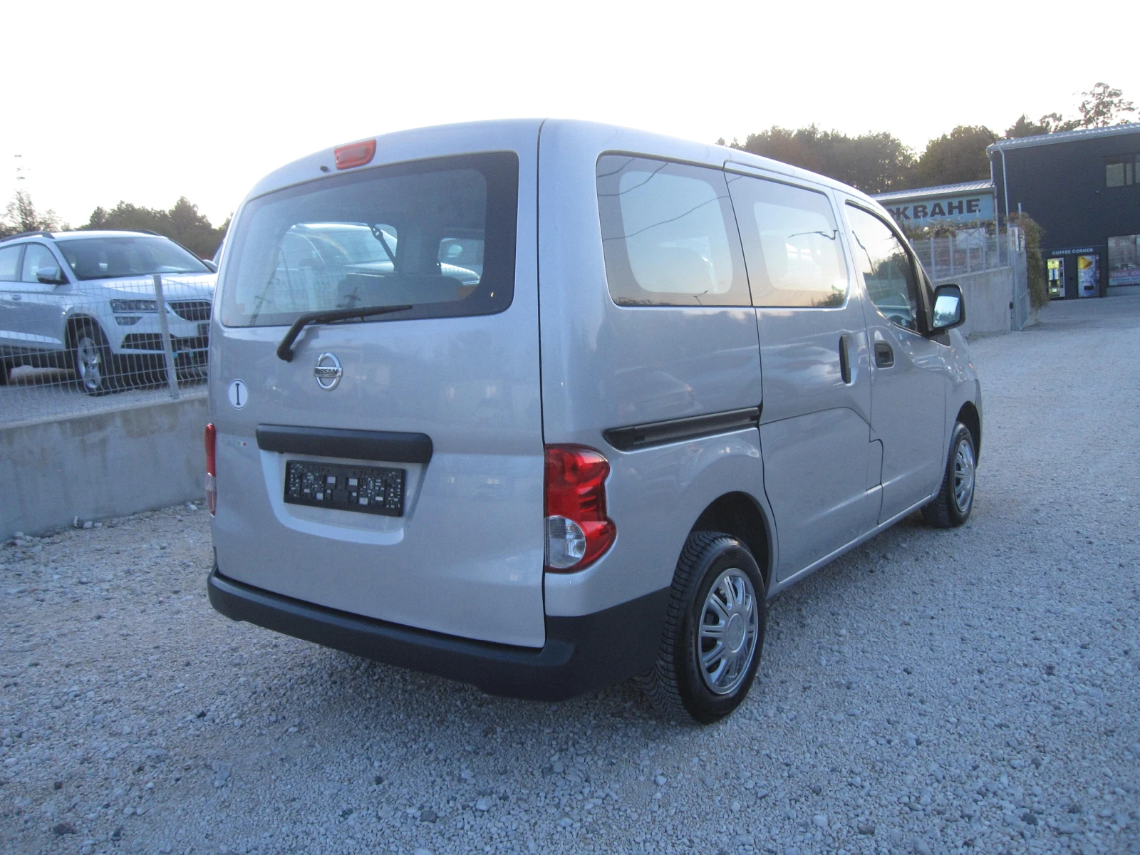 Nissan NV200 7места 1, 5dci - изображение 4