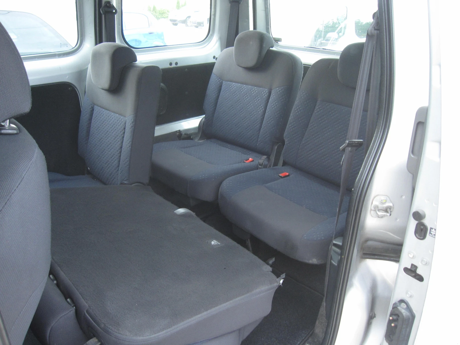 Nissan NV200 7места 1, 5dci, снимка 11 - Бусове и автобуси - 52249358