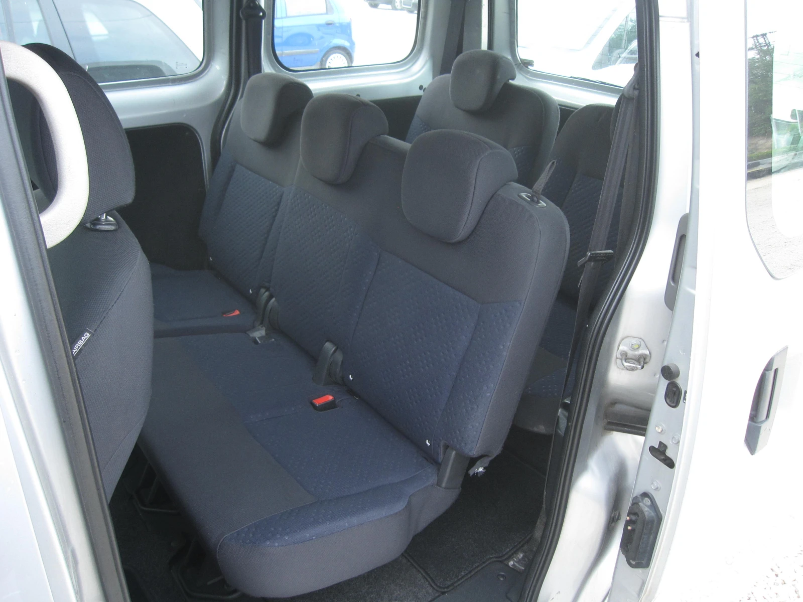 Nissan NV200 7места 1, 5dci, снимка 8 - Бусове и автобуси - 52249358