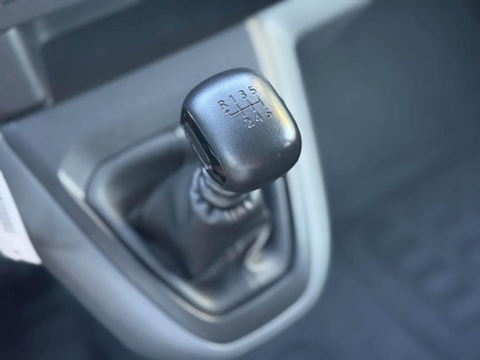 Opel Vivaro 1.5CDTI 120hp , снимка 17 - Бусове и автобуси - 55161953