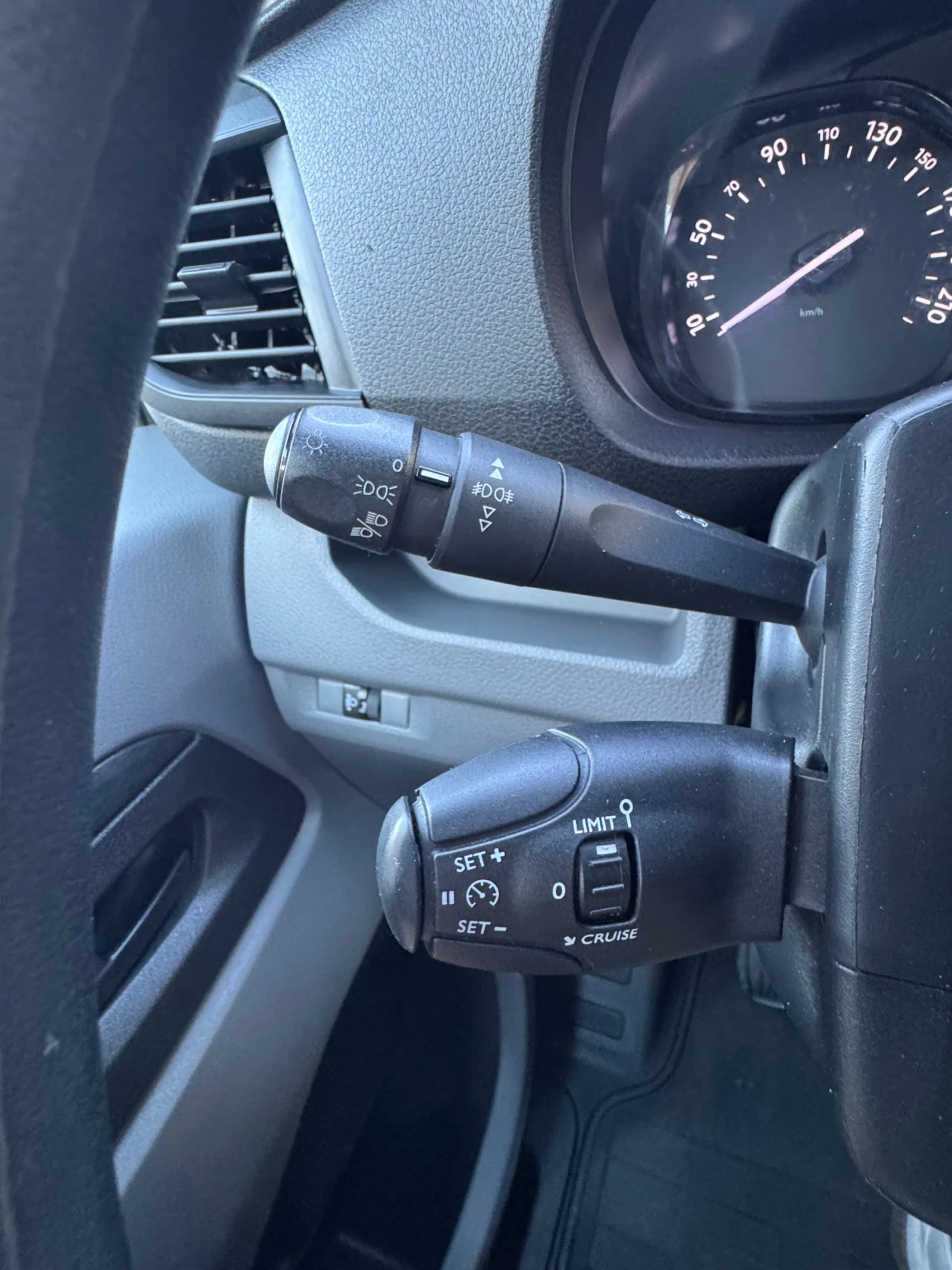 Opel Vivaro 1.5CDTI 120hp , снимка 16 - Бусове и автобуси - 55161953