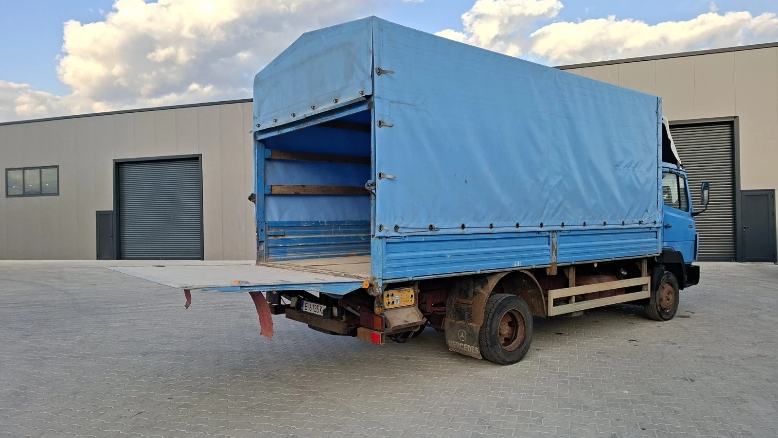 Mercedes-Benz 814, снимка 13 - Камиони - 53871709