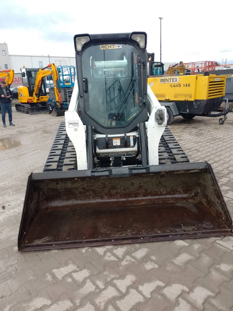 Мини челни товарачи Bobcat T770, снимка 2 - Индустриална техника - 52490304