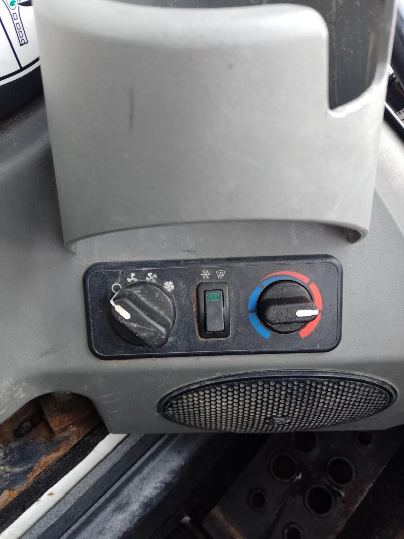 Мини челни товарачи Bobcat T770, снимка 13 - Индустриална техника - 52490304