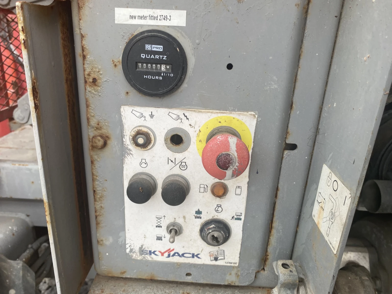  Skyjack SJ6826RT  | Mobile.bg   11