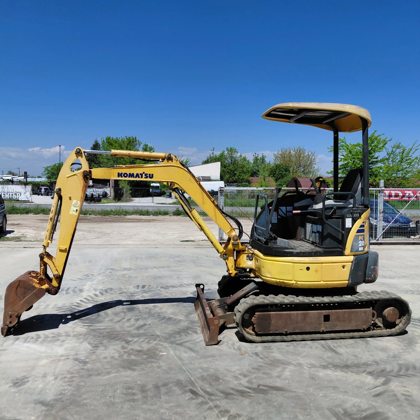 Багер Komatsu PC20MR-2 * ИСТИНСКИ ЯПОНЕЦ * ДЪЛГА СТРЕЛА * , снимка 2 - Индустриална техника - 52818284