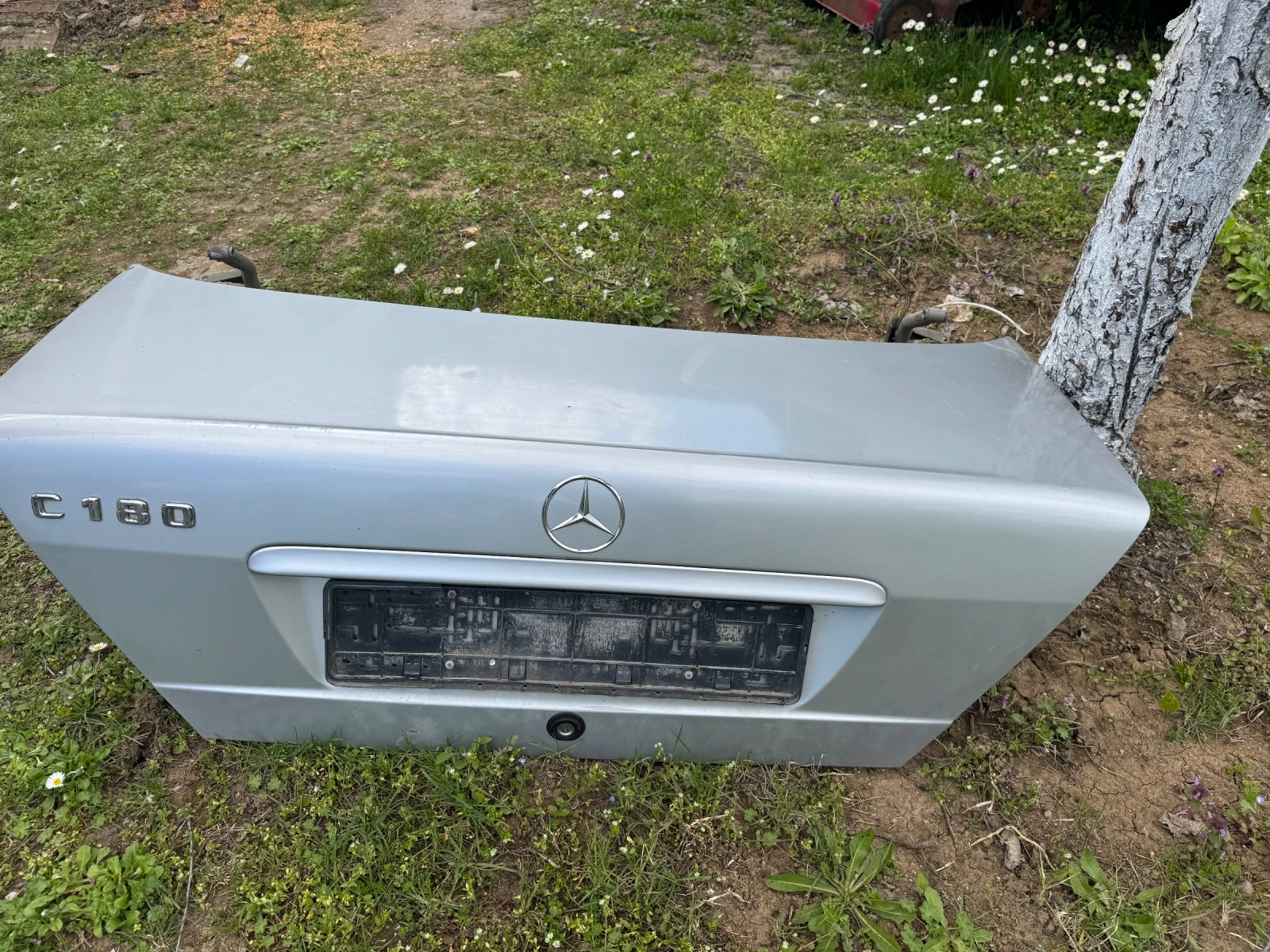 Заден капак за Mercedez Benz C180 , снимка 3 - Части - 54166199