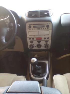 Alfa Romeo 147 1.9 JTD, снимка 10