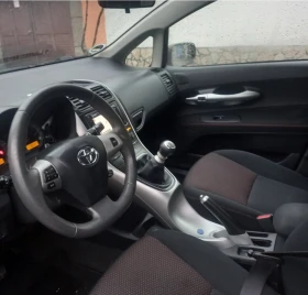 Toyota Auris Toyota Auris 2.0 Дизел Навигация, снимка 7