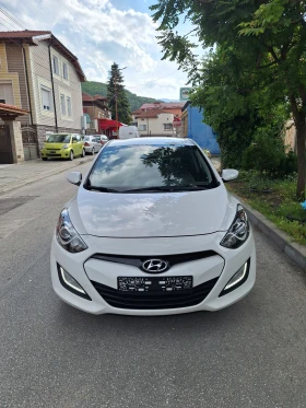 Hyundai I30 1.4i - 11800 лв. - 45673013 | Car24.bg