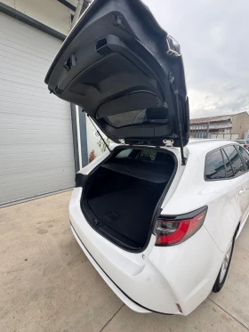 Обява за продажба на Toyota Corolla 1.8 Hybrid  ~32 123 лв. - изображение 6