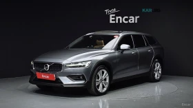 ������ Volvo V60
