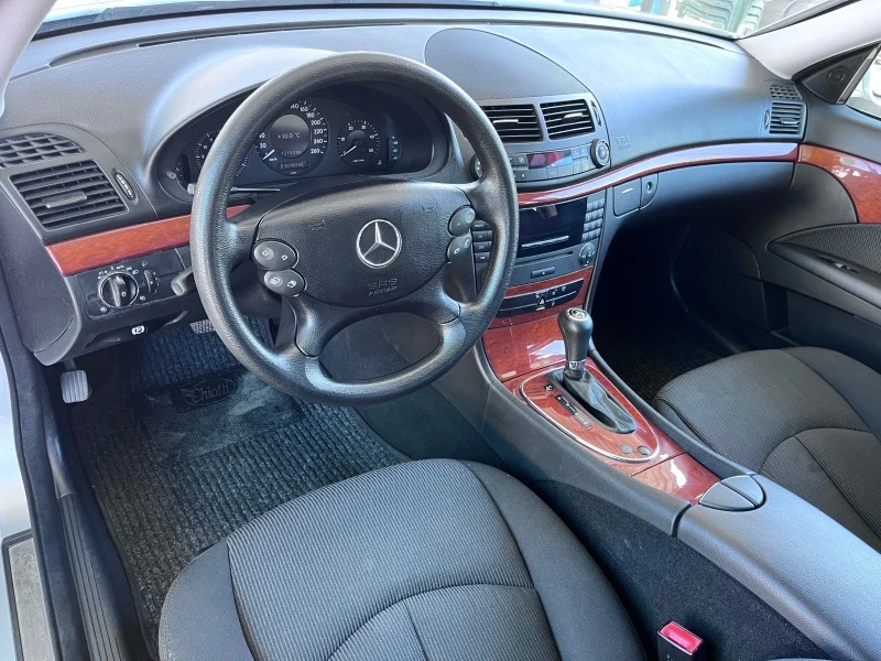 Mercedes-Benz E 280 3.0CDI V6, снимка 17 - Автомобили и джипове - 45278188