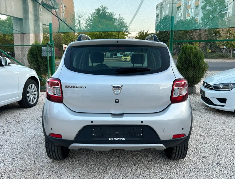 Dacia Sandero 1.5 DCI , снимка 5 - Автомобили и джипове - 47595708