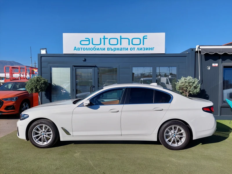 BMW 520 xDrive/2.0d/190k.c./8AT/Гаранция, снимка 2 - Автомобили и джипове - 47923197