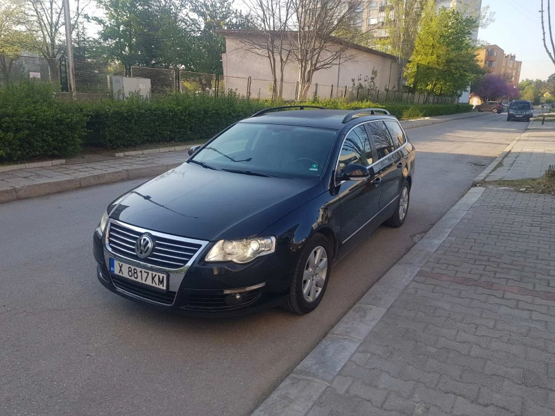 VW Passat HighLine* Common Rail* DSG* Navi, снимка 1 - Автомобили и джипове - 48685817