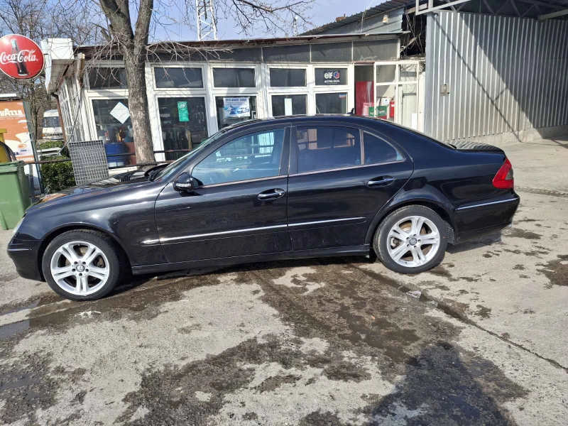 Mercedes-Benz E 320 4MATIC, снимка 2 - Автомобили и джипове - 49211094