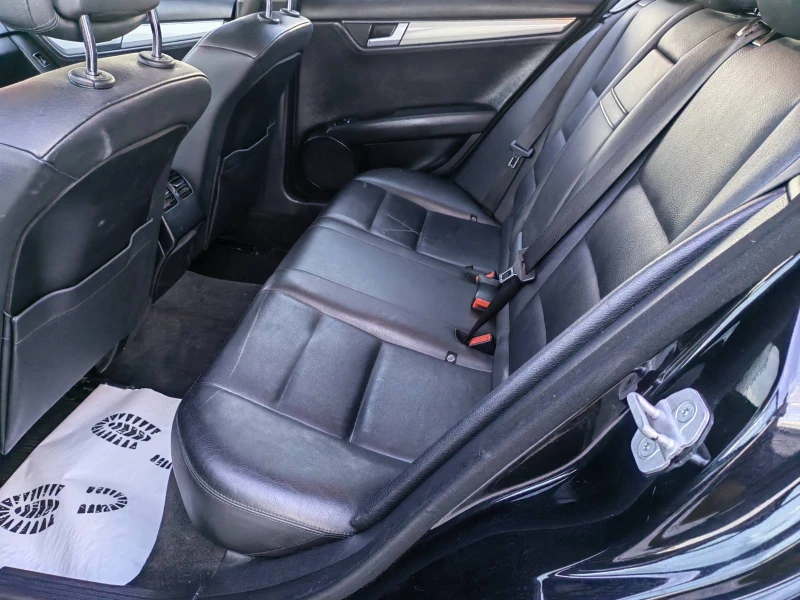 Mercedes-Benz C 220 2.2 * CDI* , снимка 11 - Автомобили и джипове - 52316186