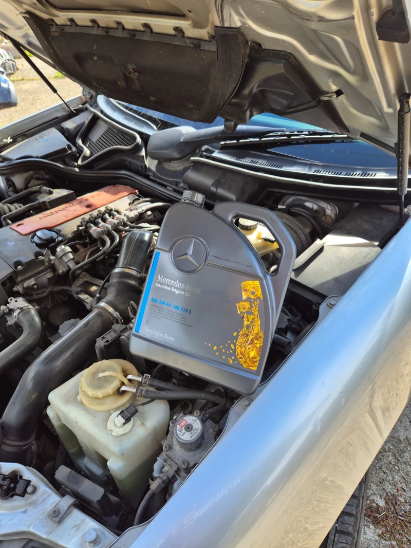 Mercedes-Benz E 200 Компресор , снимка 8 - Автомобили и джипове - 52672825