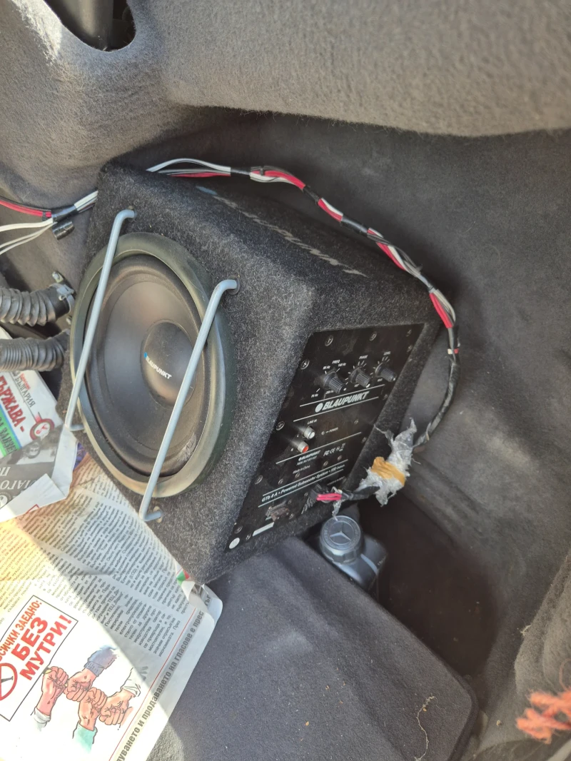 Mercedes-Benz E 200 Компресор , снимка 4 - Автомобили и джипове - 52672825