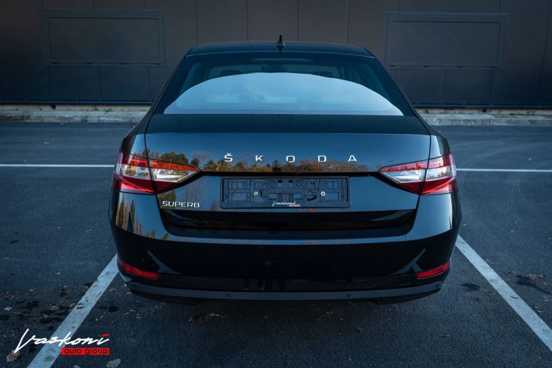 Skoda Superb 2.0 TDI, снимка 5 - Автомобили и джипове - 52231384