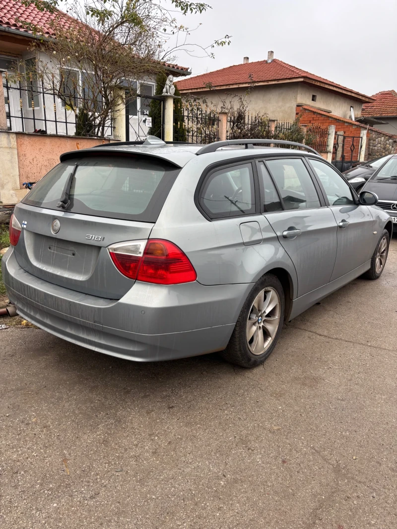 BMW 318 2.0i , снимка 3 - Автомобили и джипове - 52893899