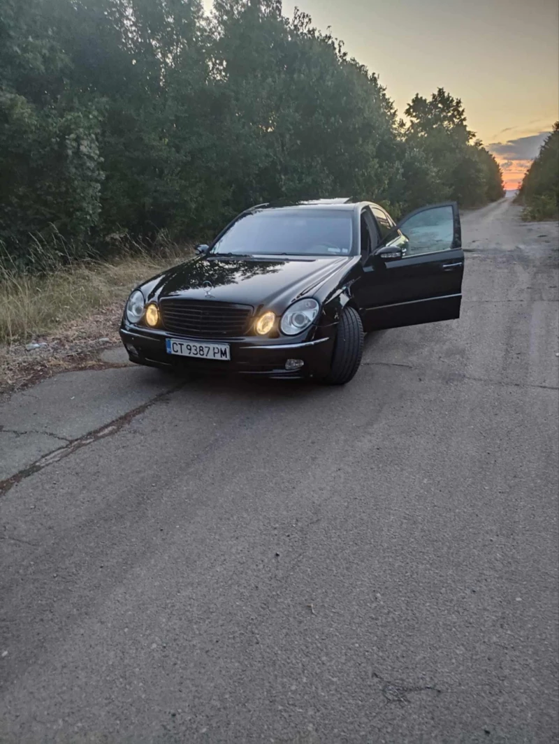 Mercedes-Benz E 320, снимка 2 - Автомобили и джипове - 52951890