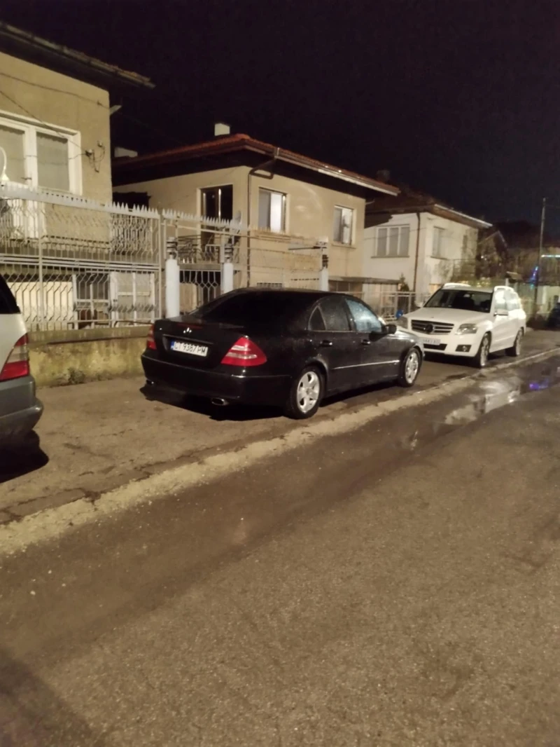 Mercedes-Benz E 320, снимка 9 - Автомобили и джипове - 52951890