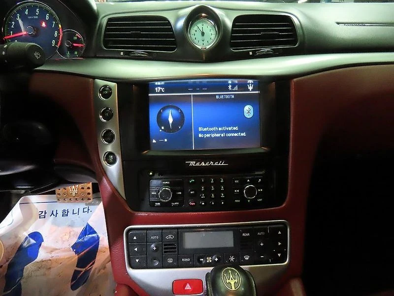 Maserati GranTurismo 4.7* V8* , снимка 11 - Автомобили и джипове - 55466155