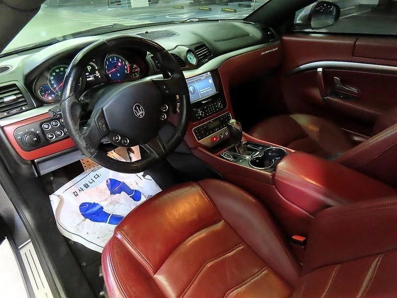 Maserati GranTurismo 4.7* V8* , снимка 10 - Автомобили и джипове - 55466155